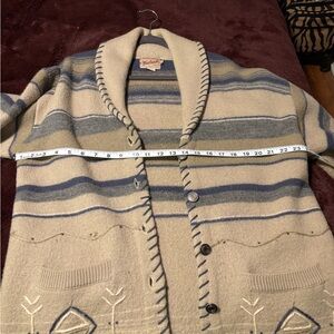Vintage Woolrich Cardigan embroidered size Large